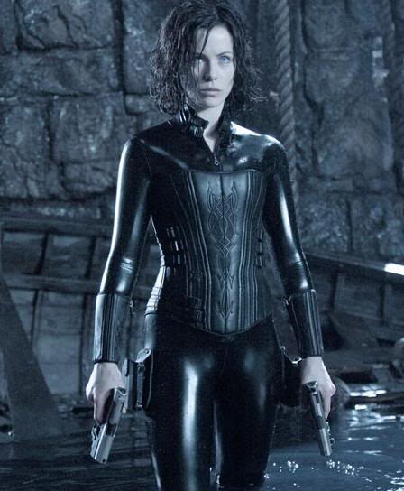kate beckinsale leather. Kate Beckinsale in Underworld